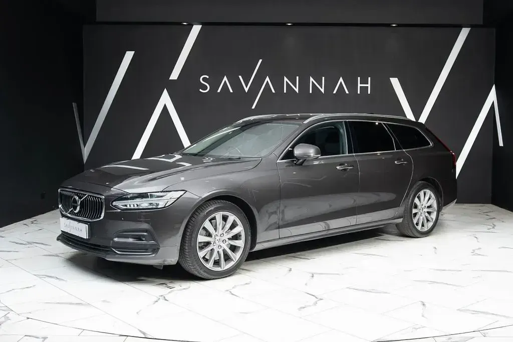 Used Volvo V90 Momentum 197 HP (144 kW) 2021 Grey Estate