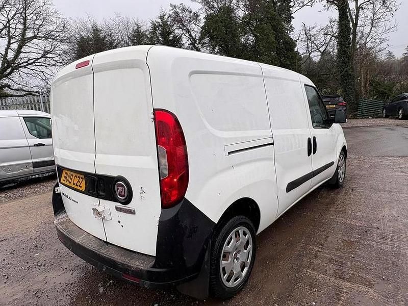 Used Fiat Doblò 2019 White MPV