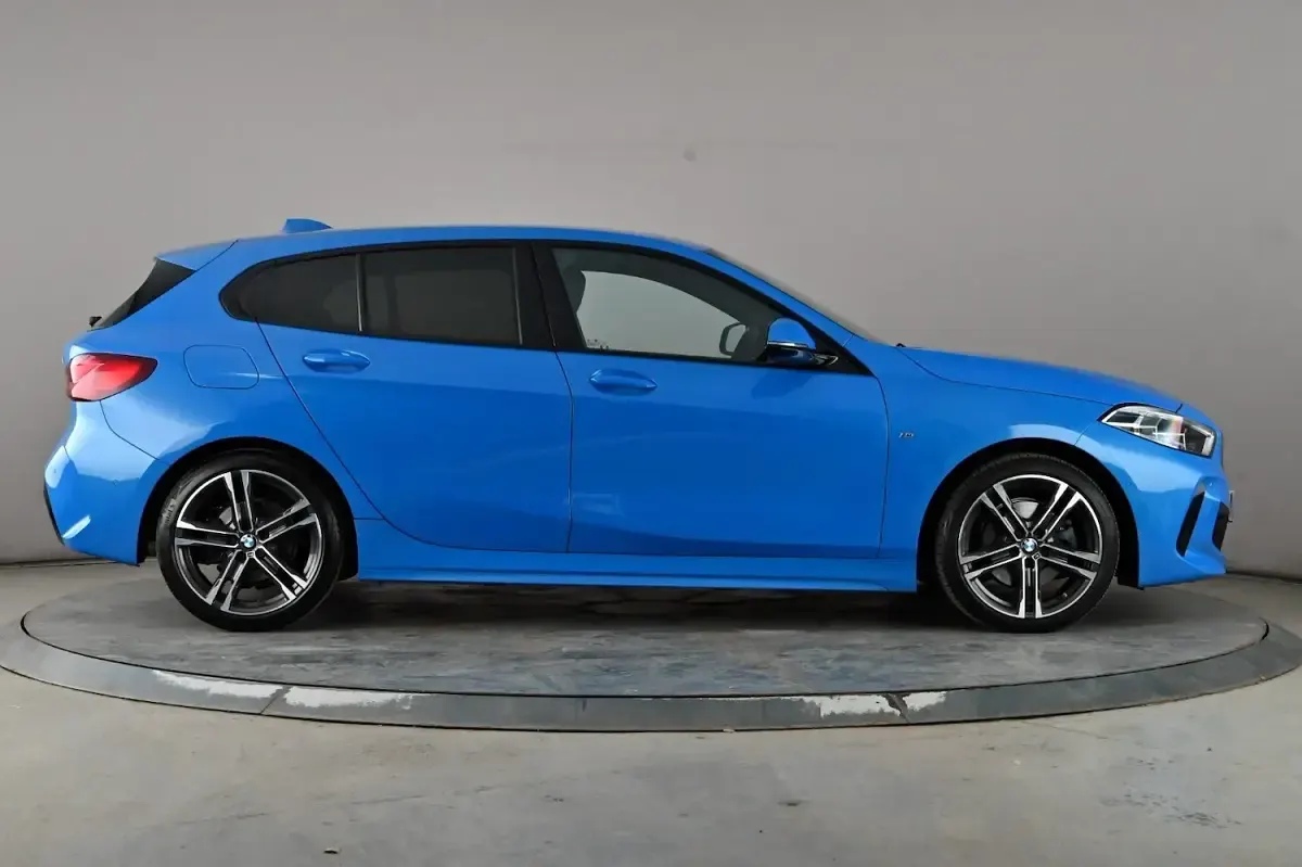 Used BMW 118 M Sport 2022 Blue Hatchback