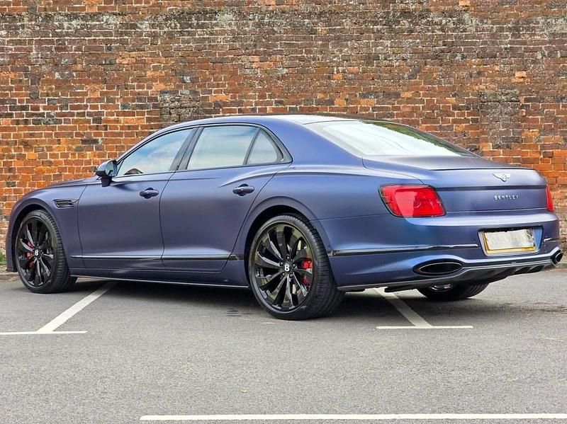 Used Bentley Flying Spur 635 HP (467 kW) 2022 Blue Sedan