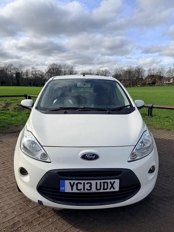 Used Ford Ka Zetec 69 HP (50 kW) 2013 White Hatchback