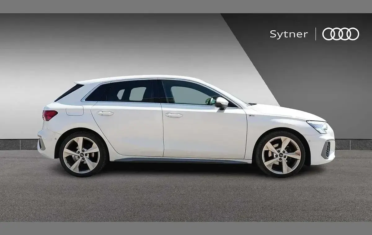Used Audi A3 S-Line 108 HP (79 kW) 2022 White Sedan