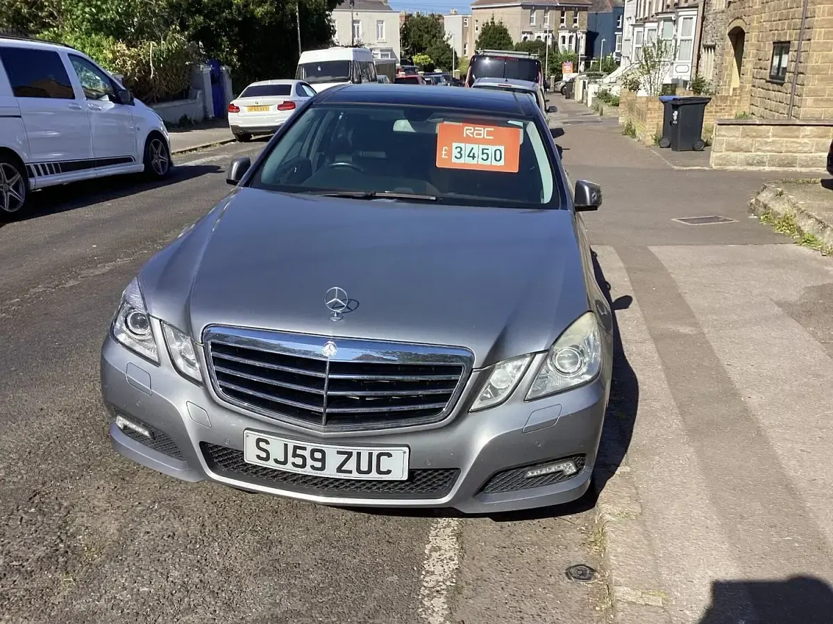 Used Mercedes E350 Avantgarde 2009 Silver Sedan