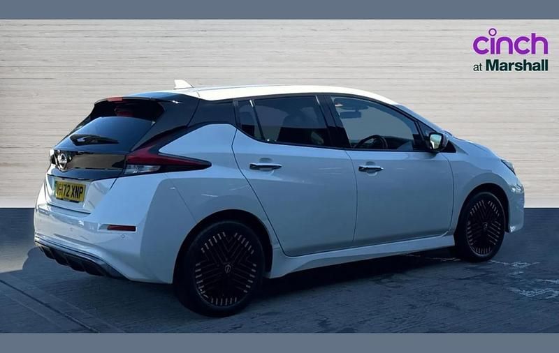 Used Nissan Leaf Tekna 110 kW (150 HP) 2022 White Hatchback