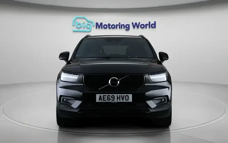 Used Volvo XC40 R-Design 190 HP (139 kW) 2020 SUV