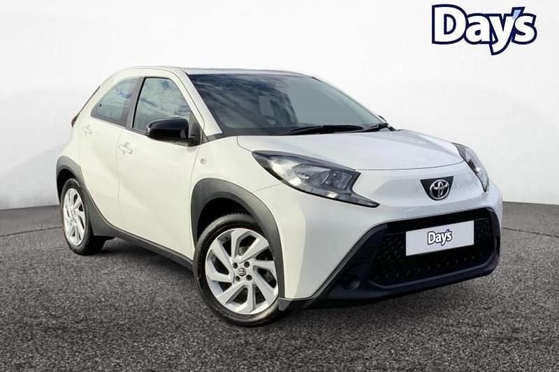 White Used 2022 Toyota Aygo PURE Hatchback | £11,299 (Fair price) - Image 1/1