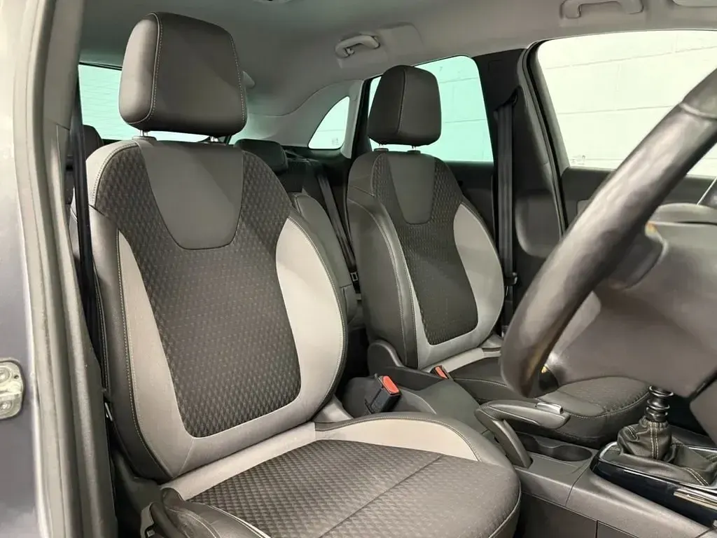 Second-hand Vauxhall Crossland X Elite 120 CP (88 kW) 2018 Gri SUV