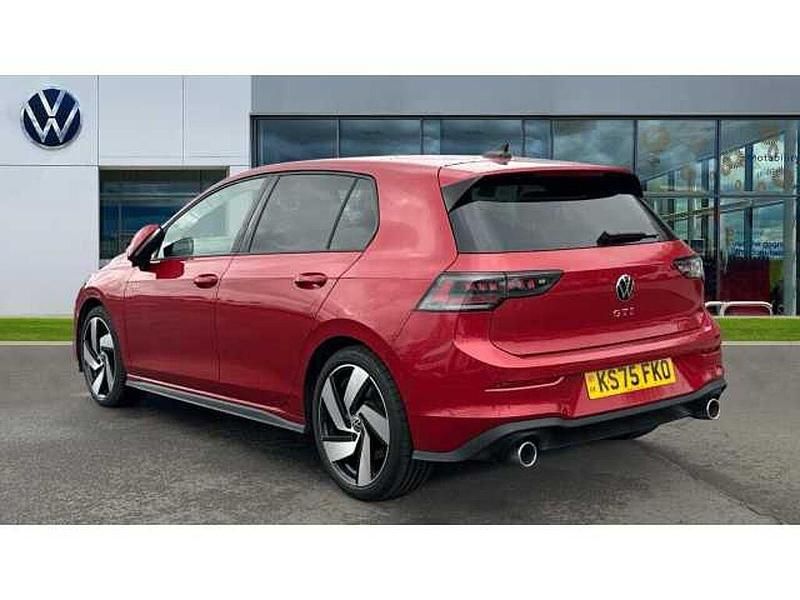 Used VW Golf VIII 265 HP (194 kW) 2025