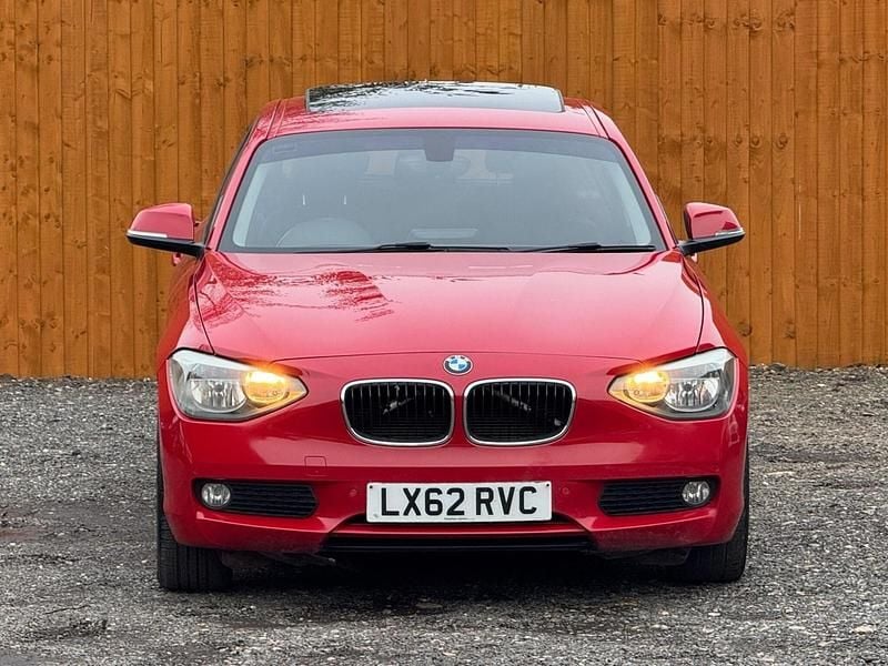 Used BMW 118 Sport Line 2012 Red Hatchback