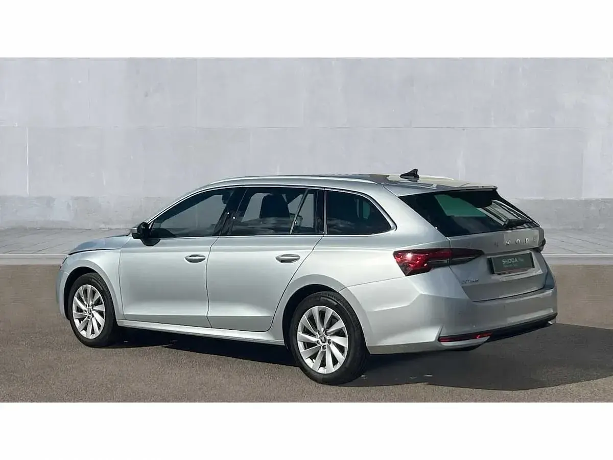 Used Skoda Octavia SE L 147 HP (108 kW) 2025 Silver Estate