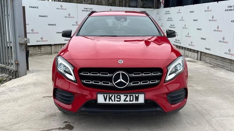 Used Mercedes GLA180 AMG line 122 HP (89 kW) 2019 Red SUV