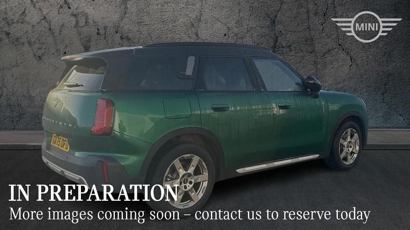 Used Mini Countryman 215 HP (158 kW) 2025 Green SUV