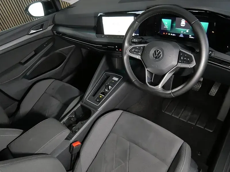 Used VW Golf VII Style 150 HP (110 kW) 2021 Black Hatchback