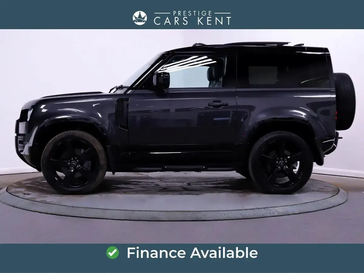 Used Land Rover Defender HSE Dynamic 250 HP (183 kW) 2023 Grey SUV