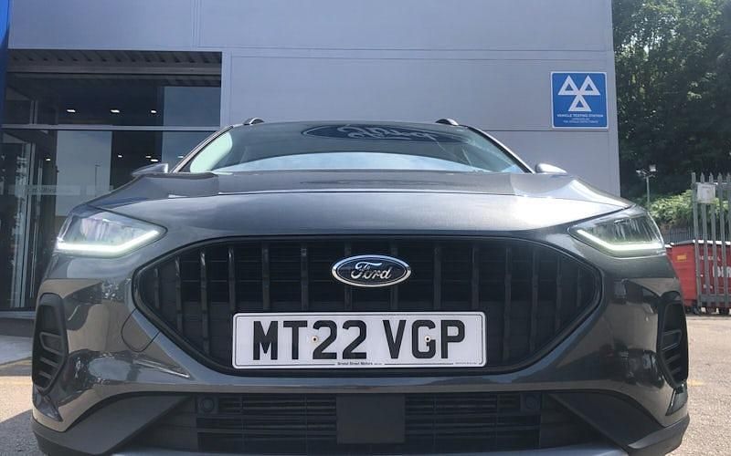 Used Ford Focus Active 125 HP (91 kW) 2022 Grey Estate