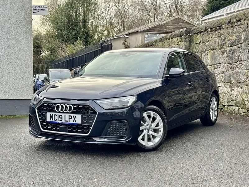Used Audi A1 Sportback Sport 116 HP (85 kW) 2019 Blue Hatchback