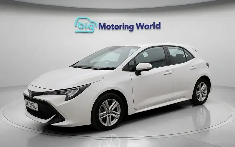 Usado Toyota Corolla 140 HP (102 kW) 2022 Branco Citadino