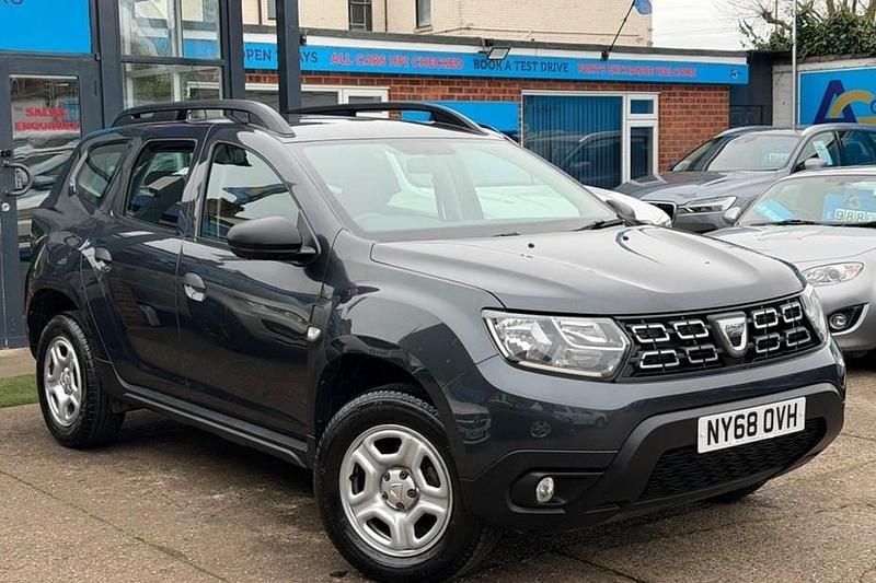 Used Dacia Duster Essentiel 115 HP (84 kW) 2019 Grey SUV