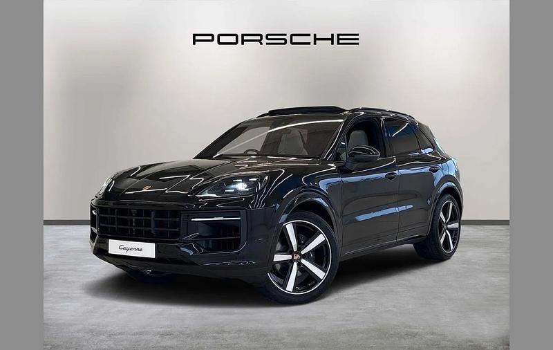 Used Porsche Cayenne 348 HP (255 kW) 2025 Black SUV