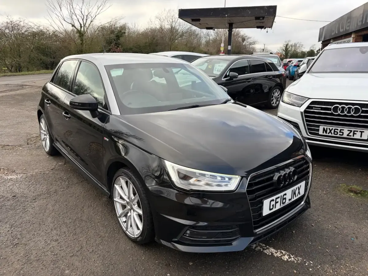Usado Audi A1 Sportback S-Line 2016 Preto Citadino