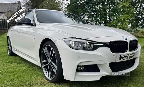 White Used 2019 BMW 330 M Sport Estate | £19,995 (Fair price) - Image 1/4