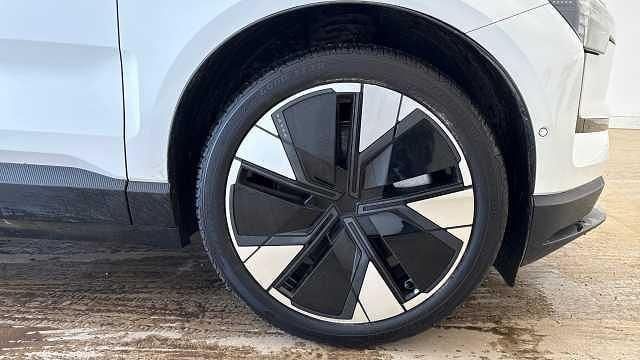 Used Volvo EX30 Performance 314 kW (428 HP) 2025 White SUV