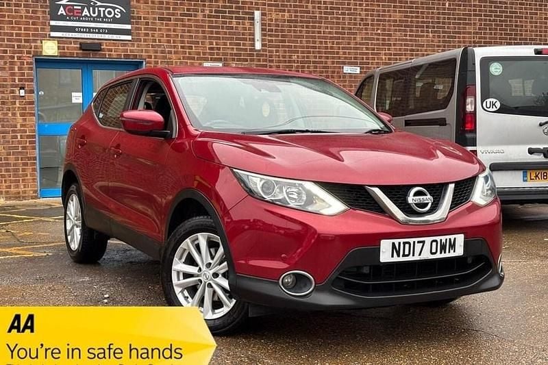 Red Used 2017 Nissan Qashqai Acenta SUV | £6,500 (Super price) - Image 1/1