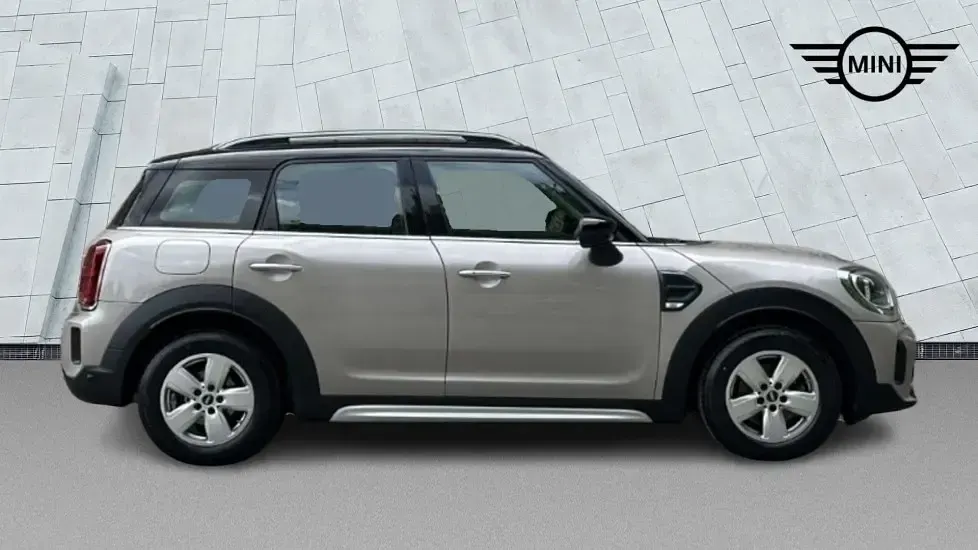 Used Mini Cooper Countryman Classic 134 HP (98 kW) 2022 Grey SUV