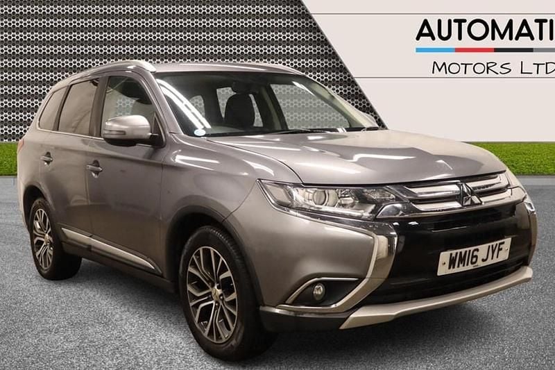 Used Mitsubishi Outlander 147 HP (108 kW) 2016 Grey SUV