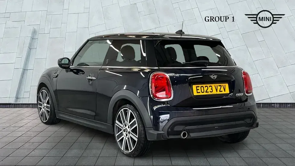 Used Mini Cooper Exclusive 134 HP (98 kW) 2023 Black Hatchback