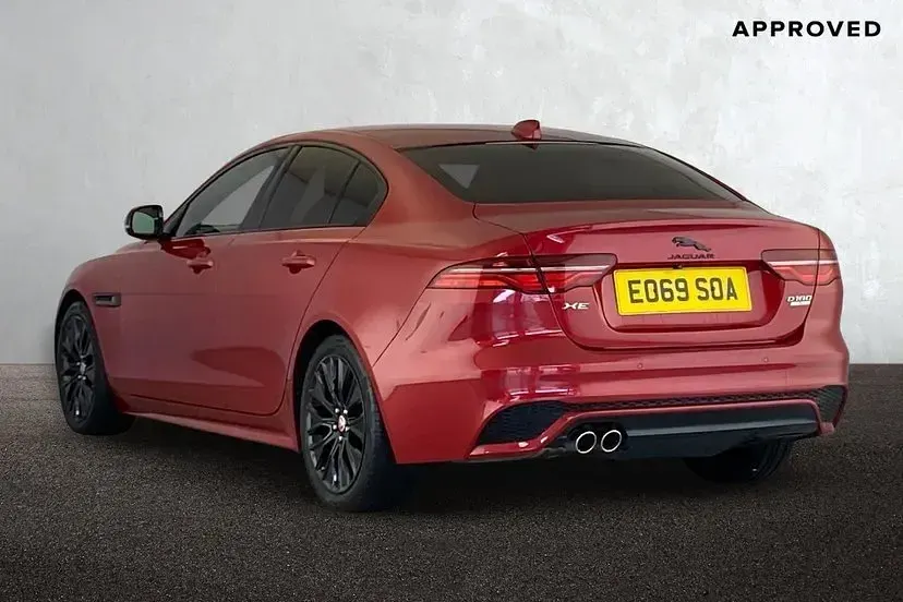 Used Jaguar XE R-Dynamic 180 HP (132 kW) 2019 Red Sedan