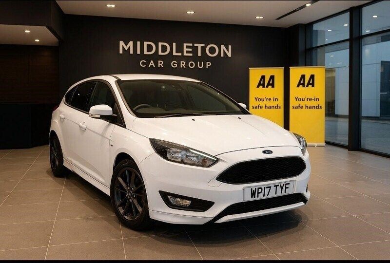 White Used 2017 Ford Focus ST-Line Hatchback | £4,995 (Good price) - Image 1/4