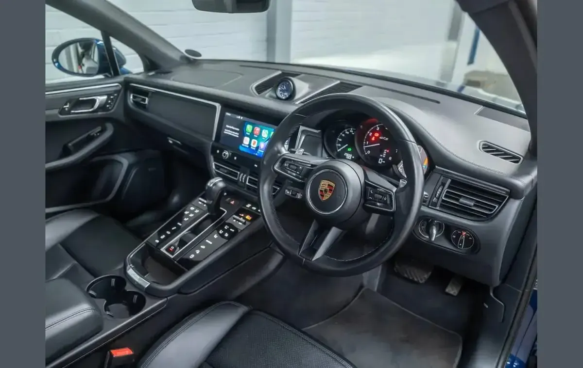 Used Porsche Macan 434 HP (319 kW) 2021 Blue SUV