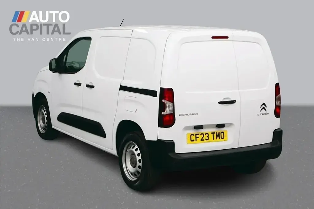 Used Citroën Berlingo 100 HP (73 kW) 2023 White MPV