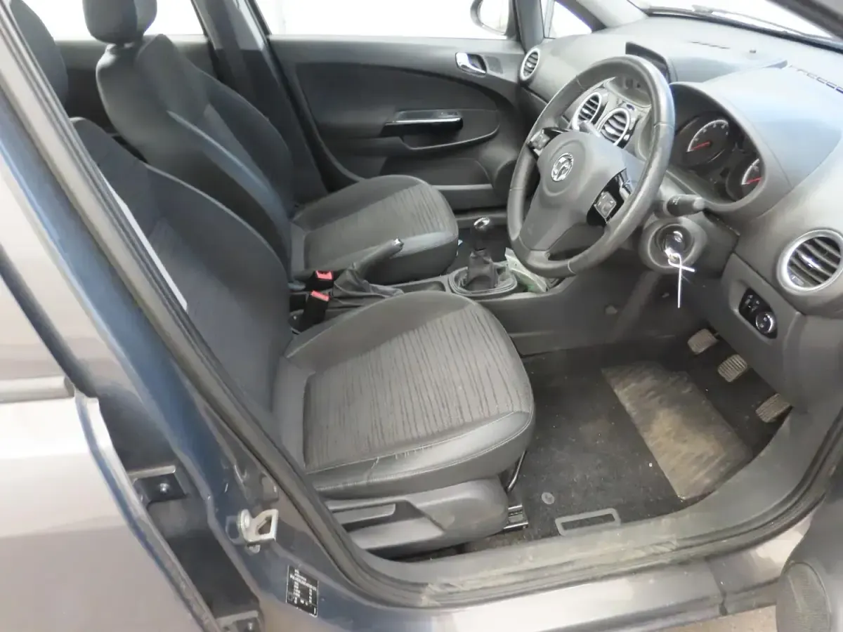 Used Vauxhall Corsa Excite 2014 Grey Hatchback