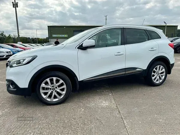 Used Renault Kadjar Dynamique 130 HP (95 kW) 2017 White SUV