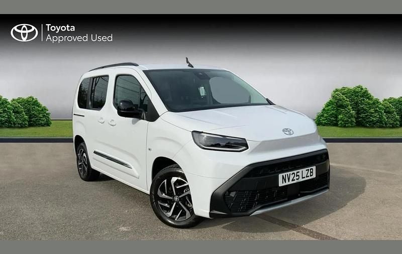 White New 2025 Toyota Proace Verso City Estate | £26,999 (Fair price) - Image 1/4