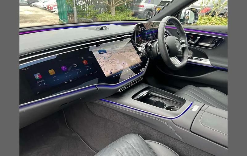 Used Mercedes E220 AMG Line Premium Plus 194 HP (142 kW) 2024 Silver Sedan