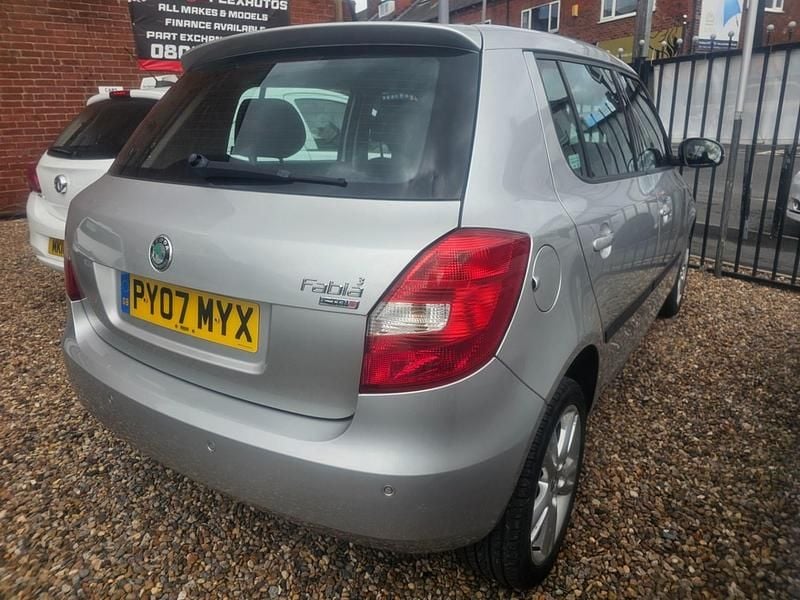 Silver Used 2007 Skoda Fabia Hatchback | £1,999 (Fair price) - Image 1/2