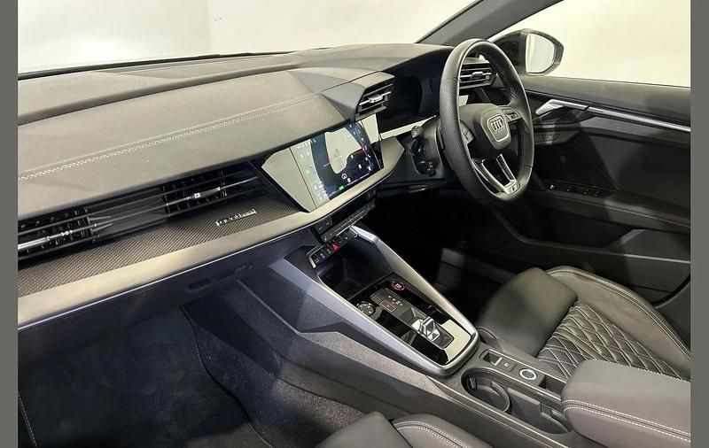 Used Audi S3 Comfort 310 HP (228 kW) 2023 White Sedan