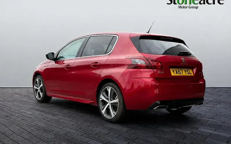 Used Peugeot 308 GT-line 131 HP (96 kW) 2020 Red Hatchback