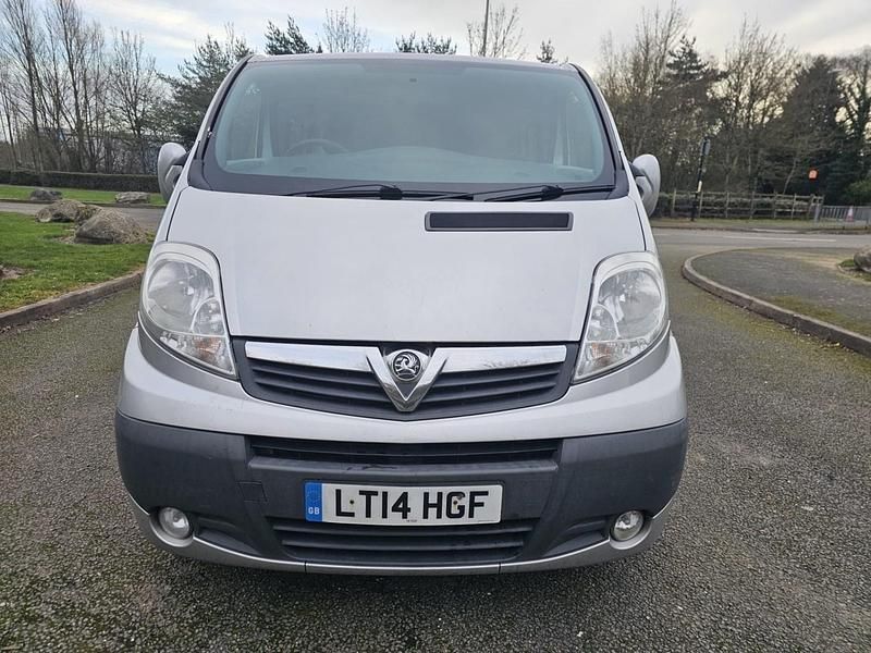 Used Vauxhall Vivaro Sportive 115 HP (84 kW) 2014 Silver MPV
