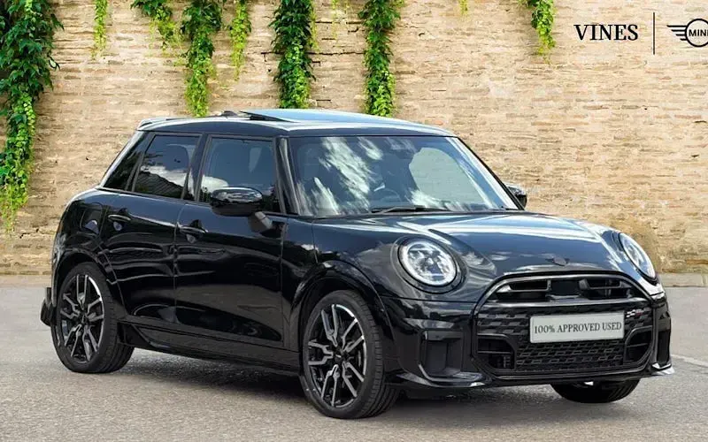 Used Mini Cooper Sport 114 kW (156 HP) 2026 Hatchback