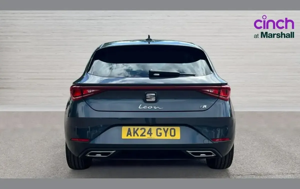 Used Seat Leon FR 187 HP (137 kW) 2024 Grey Hatchback