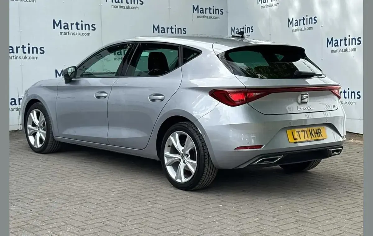 Used Seat Leon FR 108 HP (79 kW) 2021 Silver Hatchback
