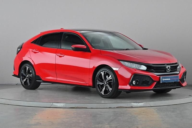 Used Honda Civic Sport Plus 182 HP (133 kW) 2017 Red Hatchback