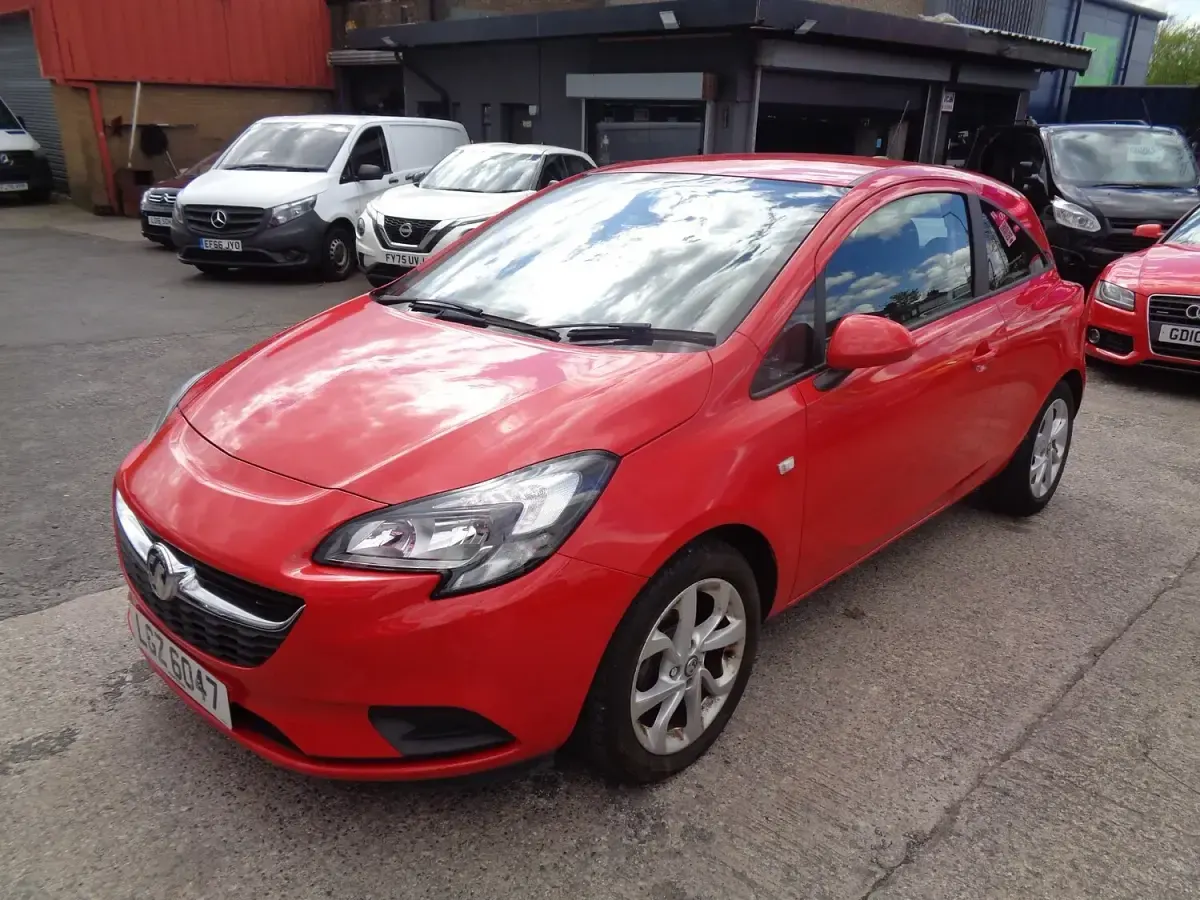 Używany Vauxhall Corsa Sport 90 KM (66 kW) 2018 Czerwony Hatchback