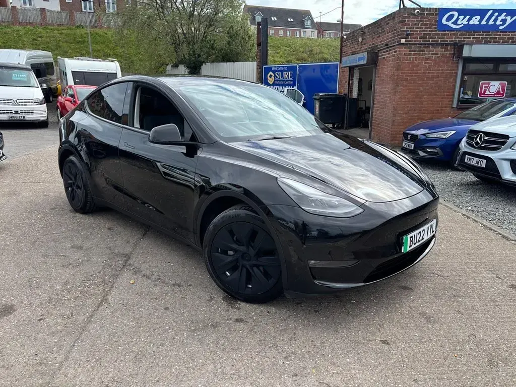 Used Tesla Model Y Long Range AWD 85 kW (116 HP) 2022 Black SUV