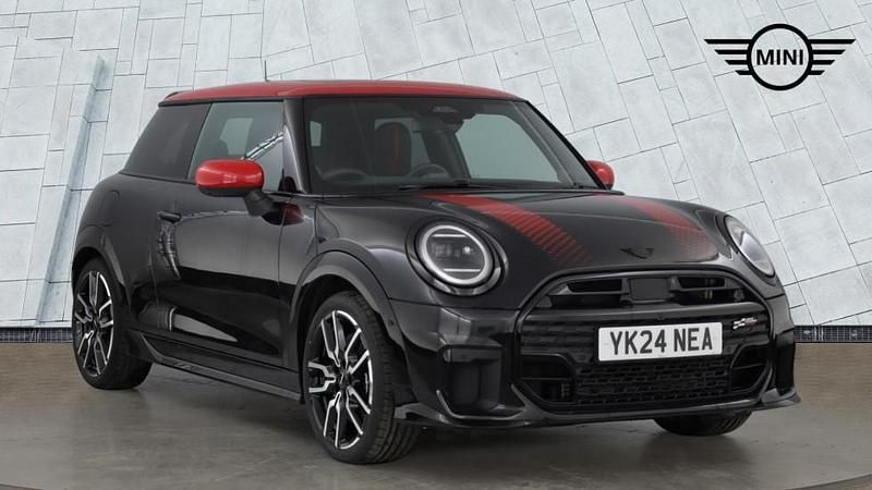 Used Mini Cooper Hatch 154 HP (113 kW) 2024 Black Hatchback