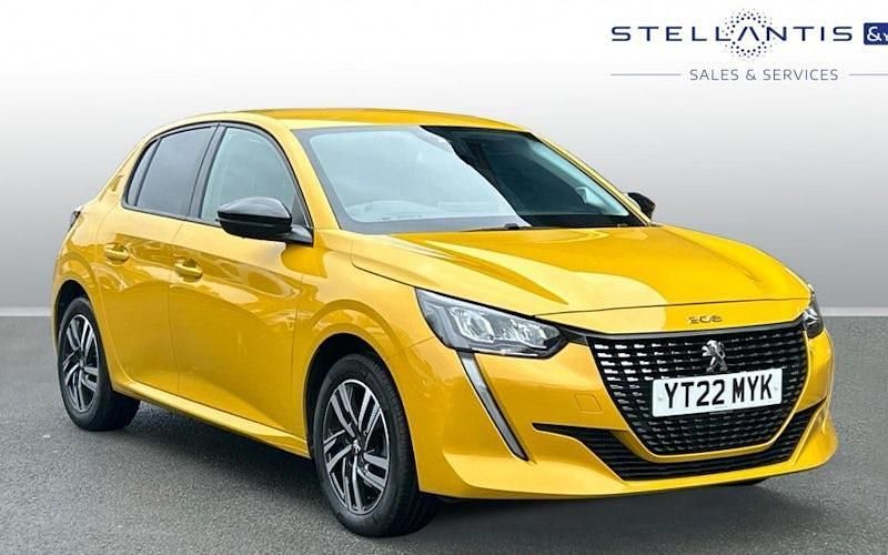 Used Peugeot 208 Allure Premium 102 HP (75 kW) 2022 Yellow Hatchback